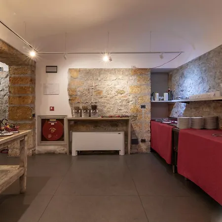 Hotiday Collection - Politeama Szálloda